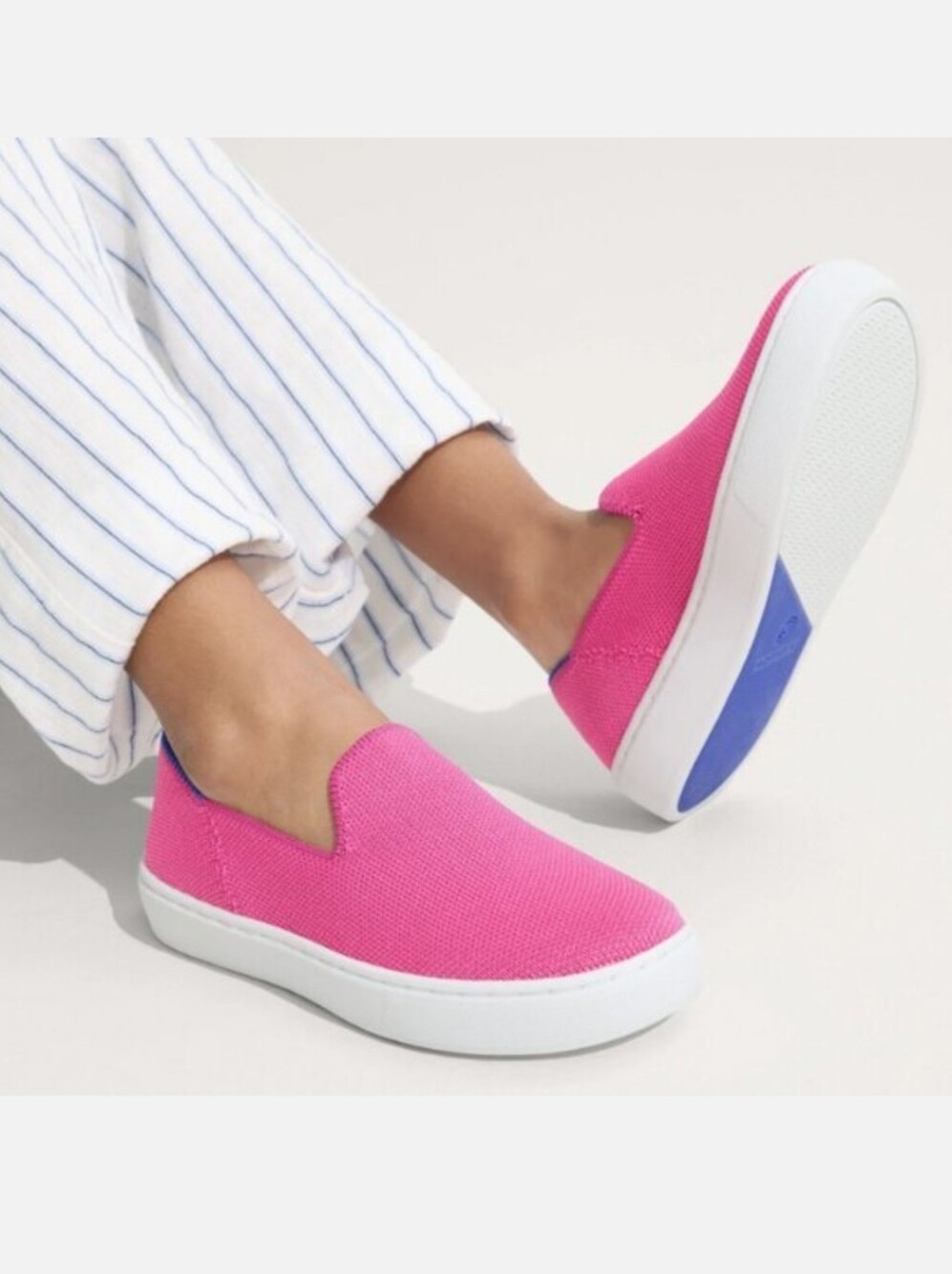 Rothys retired bubblegum pink sneakers Size 8